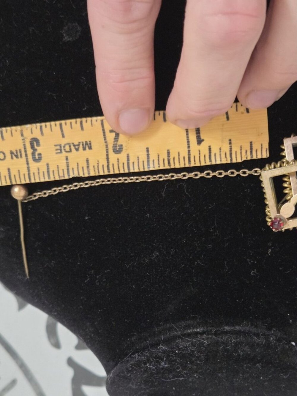 Antique Victorian Gilt Brass Brooch Paste Stones & Red Glass, Added Safety Chain - Picture 16 of 16